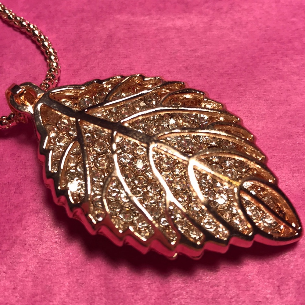 rose gold crystal leaf necklace
